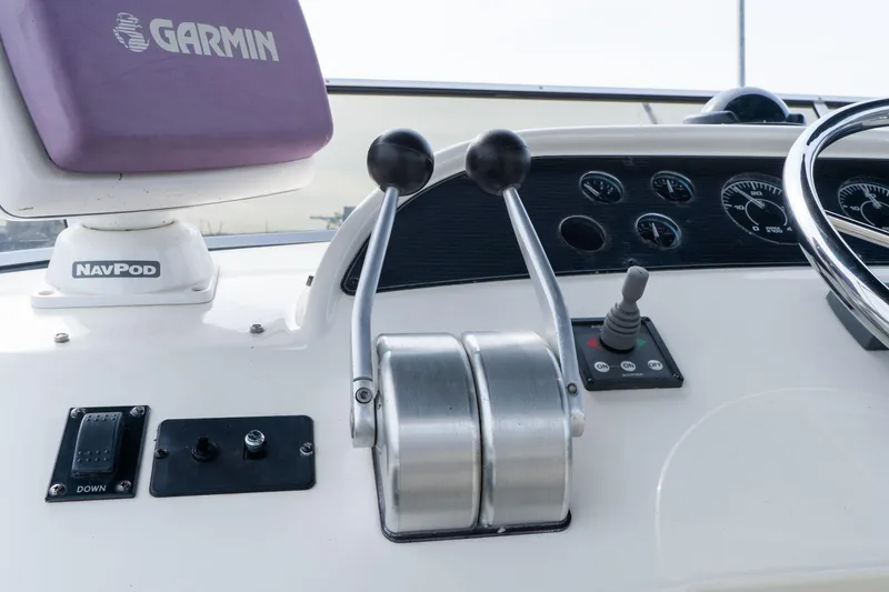 Slide: The Image of Meridian 490 Pilothouse 2003 - 57