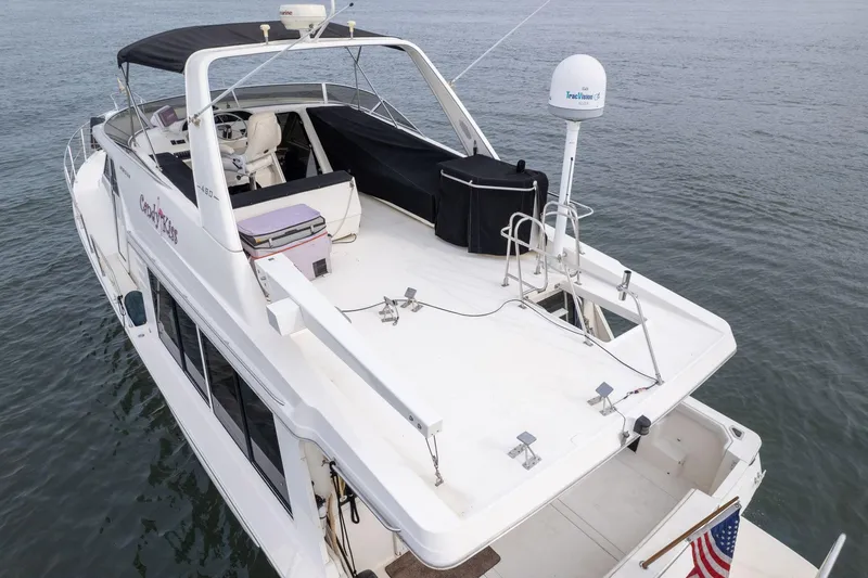 Slide: The Image of Meridian 490 Pilothouse 2003 - 67