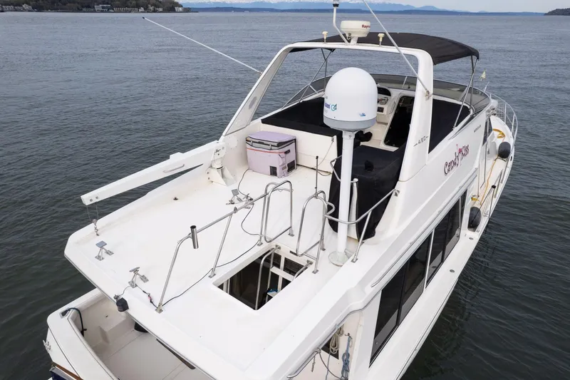 Slide: The Image of Meridian 490 Pilothouse 2003 - 69