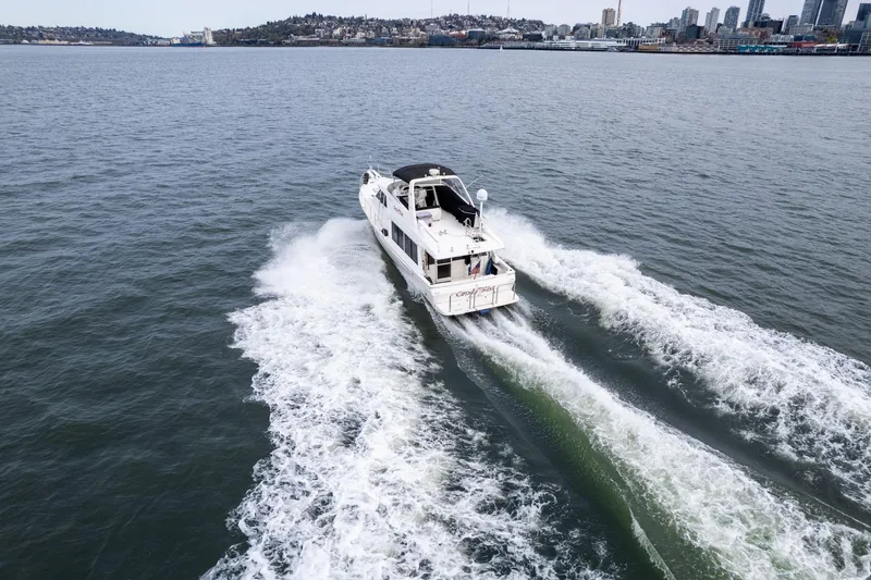 Slide: The Image of Meridian 490 Pilothouse 2003 - 78