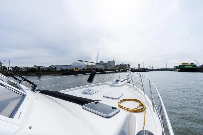 Slide: The Image of Meridian 490 Pilothouse 2003 - 85