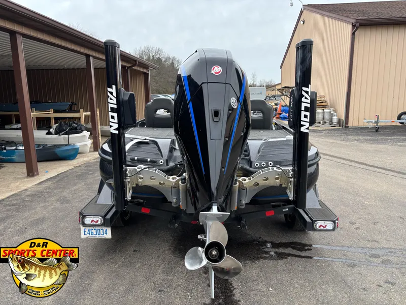 Slide: The Image of 2020 Nitro Z20 boat with Talon anchors, rear view at D&R Sports Center. - 4