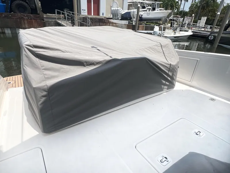 Slide: The Image of Tiara 38 LS 2023 - 53