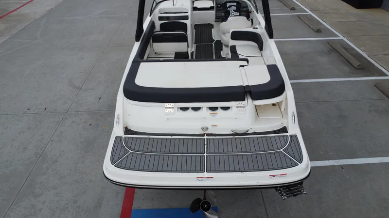 Slide: The Image of Bayliner VR6 2021 - 22