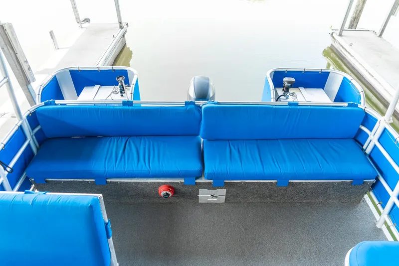Slide: The Image of Blue seating on a 2000 Custom Lake Wind 25 x 10 Pontoon boat. - 24