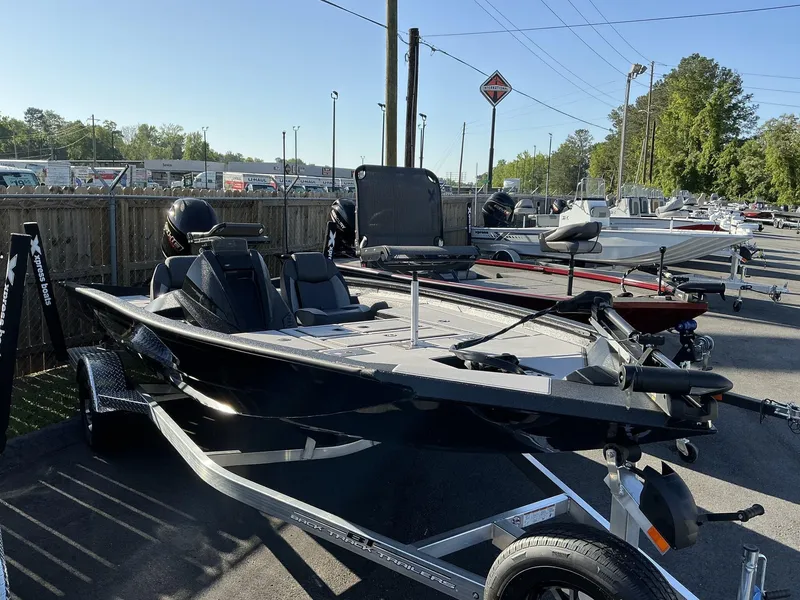 Slide: The Image of Xpress Hyper-Lift Series H18 CRAPPIE MODEL 2025 - 2