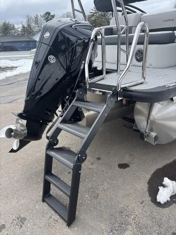 Slide: The Image of Harris SUNLINER 230 SLDH 2025 - 10