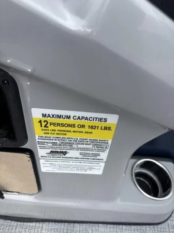 Slide: The Image of Harris SUNLINER 230 SLDH 2025 - 18