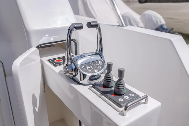 Slide: The Image of Ocean Alexander 548 Pilothouse 2005 - 50
