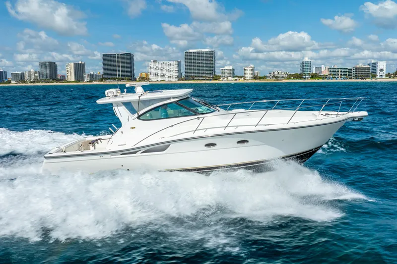 Slide: The Image of Tiara 4200 Open 2005 - 60