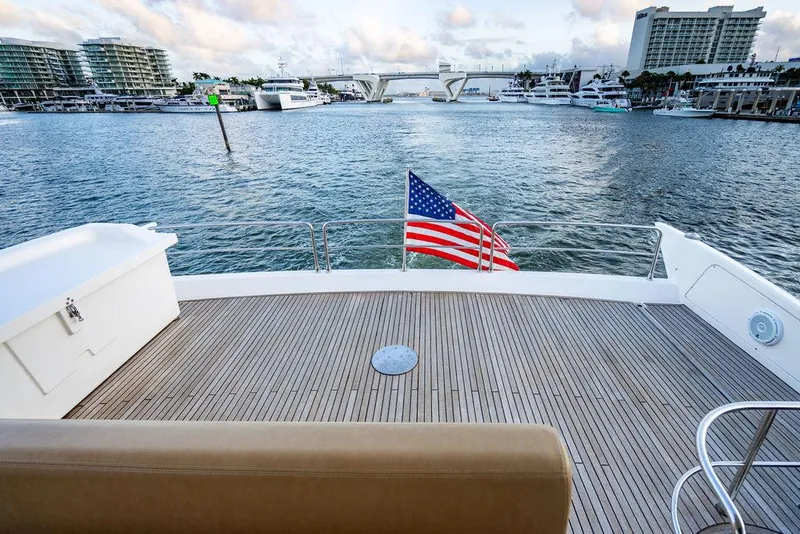 Slide: The Image of Azimut 70 Fly 2011 - 102