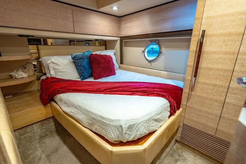 Slide: The Image of Azimut 70 Fly 2011 - 58