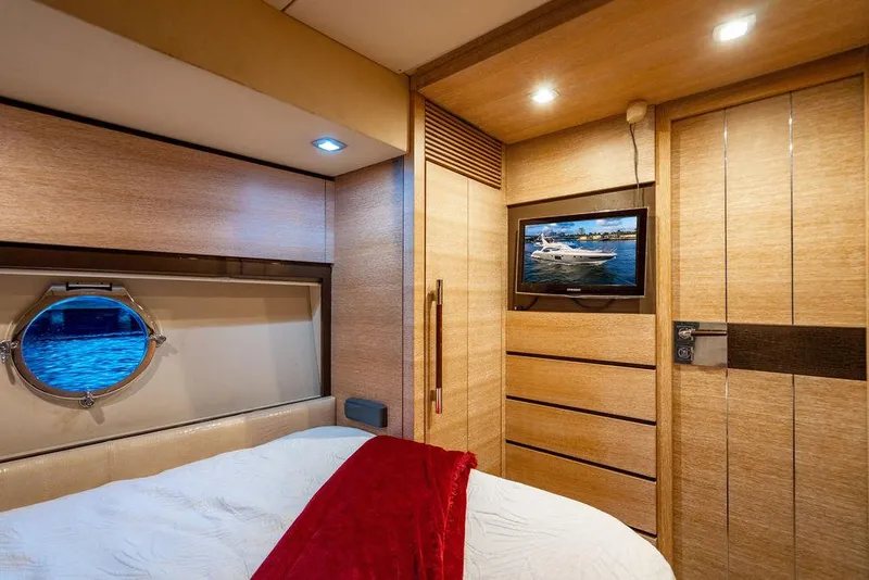 Slide: The Image of Azimut 70 Fly 2011 - 59