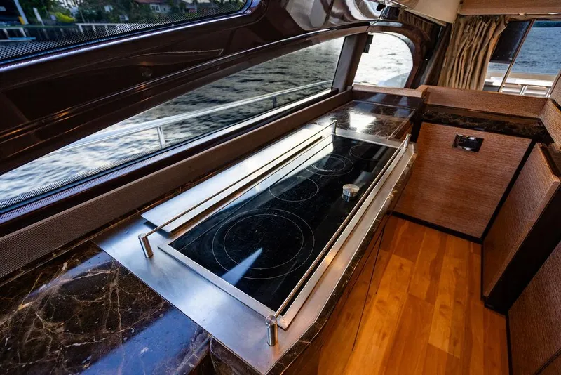 Slide: The Image of Azimut 70 Fly 2011 - 71