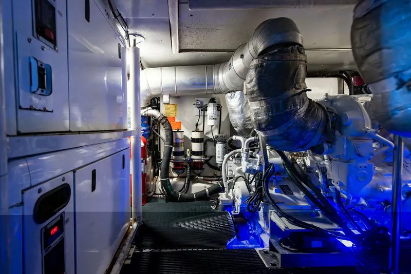 Slide: The Image of Azimut 70 Fly 2011 - 83