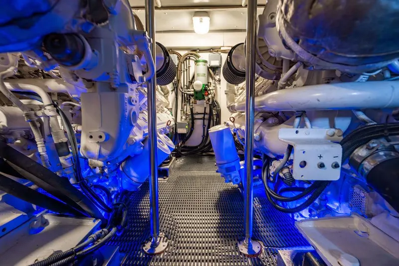 Slide: The Image of Azimut 70 Fly 2011 - 84