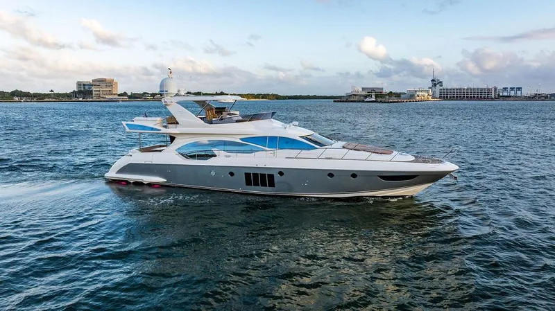 Slide: The Image of Azimut 70 Fly 2011 - 86