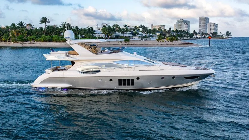 Slide: The Image of Azimut 70 Fly 2011 - 87