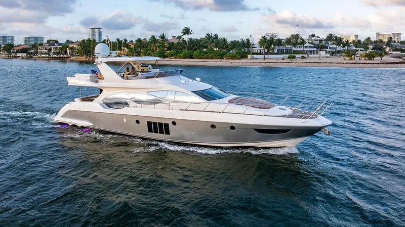 Slide: The Image of Azimut 70 Fly 2011 - 88