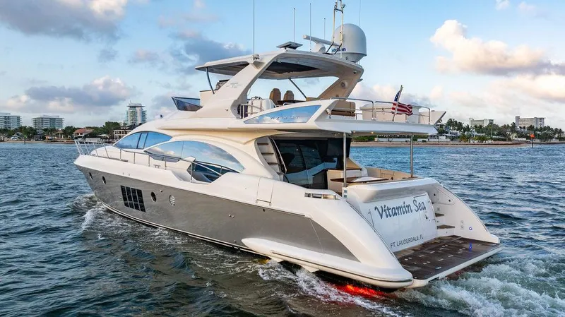 Slide: The Image of Azimut 70 Fly 2011 - 91