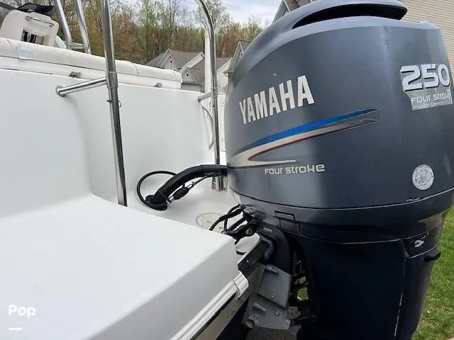 Slide: The Image of 2008 Robalo R225 for sale in Gambrills, MD - 19