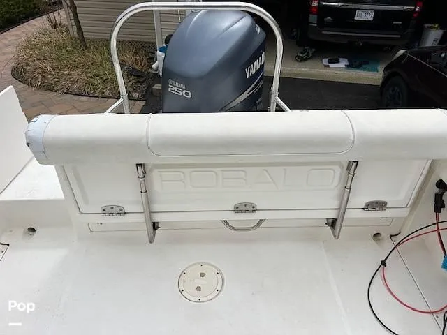 Slide: The Image of 2008 Robalo R225 for sale in Gambrills, MD - 25