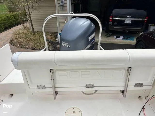 Slide: The Image of 2008 Robalo R225 for sale in Gambrills, MD - 26