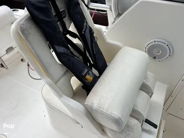 Slide: The Image of 2008 Robalo R225 for sale in Gambrills, MD - 32