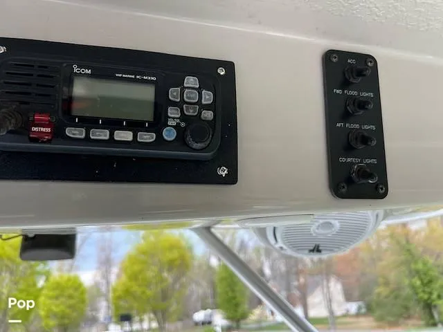 Slide: The Image of 2008 Robalo R225 for sale in Gambrills, MD - 44