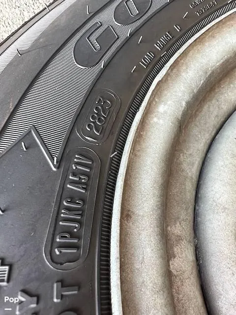 Slide: The Image of 2008 Robalo R225 for sale in Gambrills, MD - 70