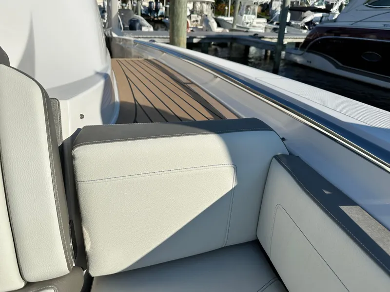 Slide: The Image of Tiara 43 LS 2022 - 58