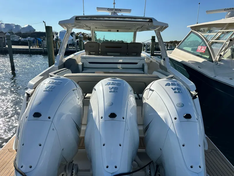 Slide: The Image of Tiara 43 LS 2022 - 61