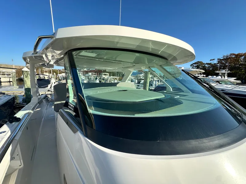 Slide: The Image of Tiara 43 LS 2022 - 67