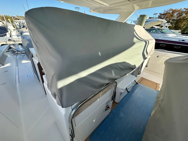 Slide: The Image of Tiara 43 LS 2022 - 68