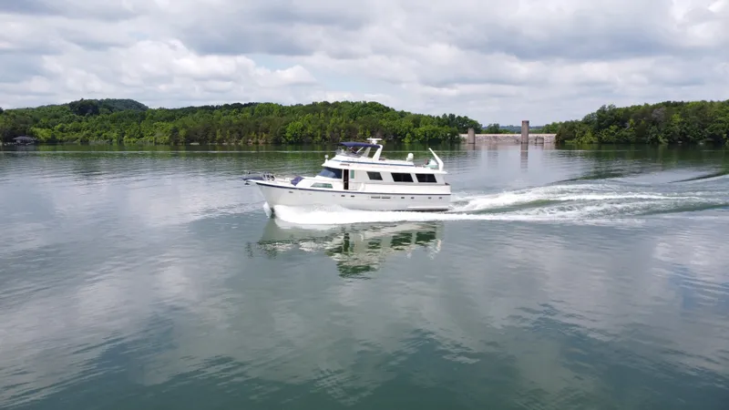 Slide: The Image of Hatteras 63 Motoryacht 1987 - 93