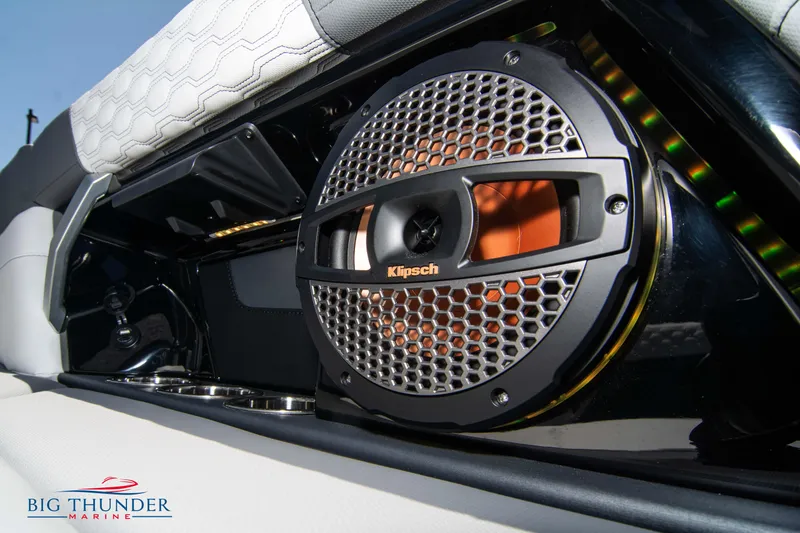 Slide: The Image of 2024 MasterCraft XT24 boat featuring a Klipsch speaker system. - 27