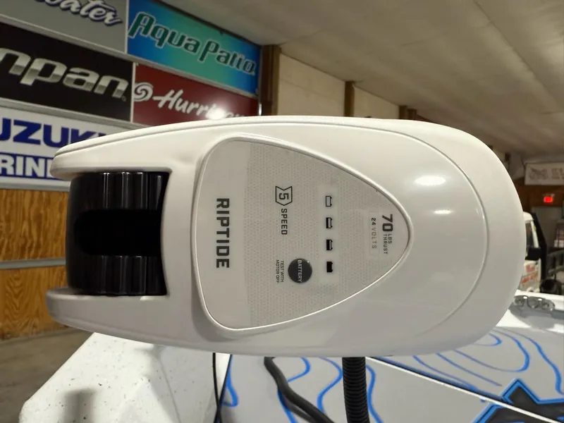 Slide: The Image of Trolling motor on 2025 Express H20 Bay boat, featuring Riptide 5-speed control. - 14