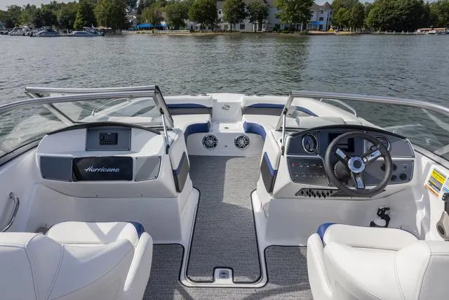 Slide: The Image of Hurricane SunDeck 217 OB 2025 - 7