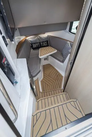 Slide: The Image of Hurricane Sundeck 3200 OB - Yacht Certified 2025 - 26