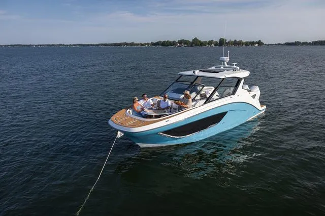 Slide: The Image of Hurricane Sundeck 3200 OB - Yacht Certified 2025 - 42