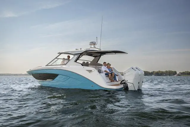 Slide: The Image of Hurricane Sundeck 3200 OB - Yacht Certified 2025 - 49