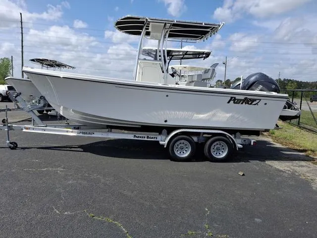 Slide: The Image of Parker Marine 21 Special Edition 2025 - 6