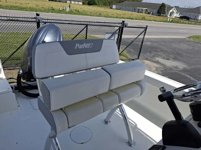 Slide: The Image of Parker Marine 21 Special Edition 2025 - 11