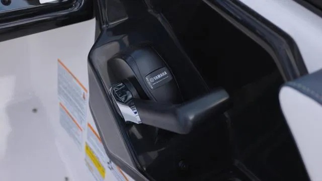 Slide: The Image of Yamaha 195S 2025 - 11