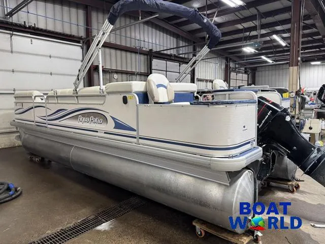 Slide: The Image of Aqua 220 DF Pontoon 2002 - 51