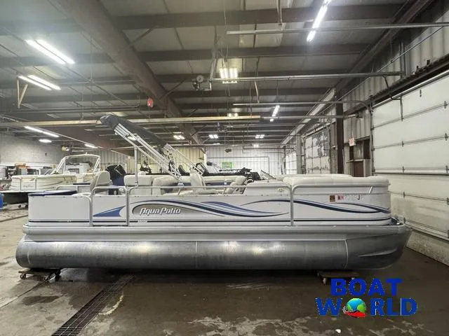 Slide: The Image of Aqua 220 DF Pontoon 2002 - 55