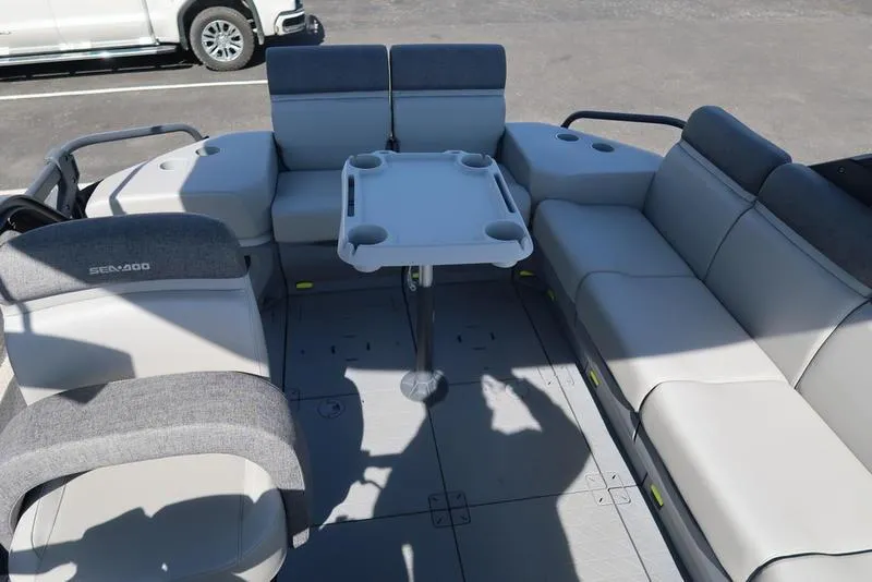 Slide: The Image of Sea-Doo Switch Sport 21 2023 - 50