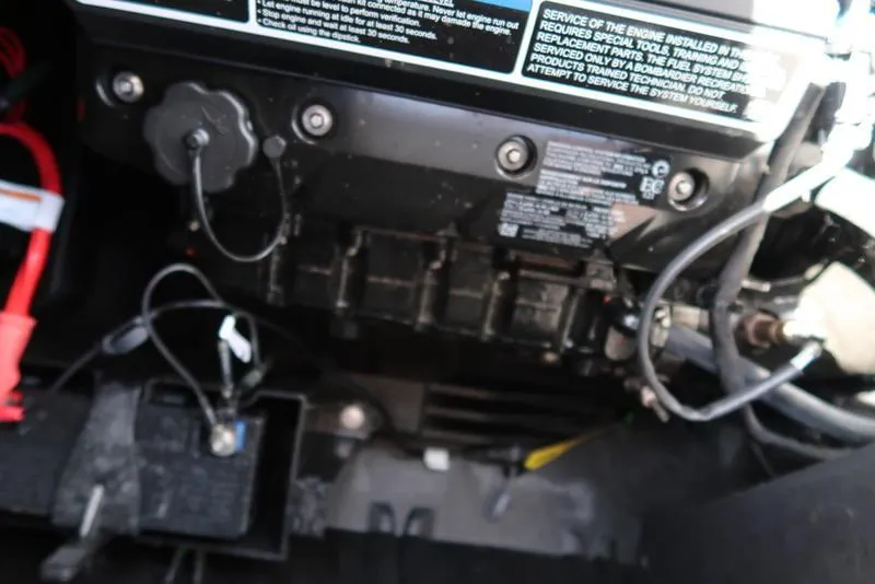 Slide: The Image of Sea-Doo Switch Sport 21 2023 - 54