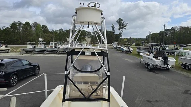 Slide: The Image of Jones Brothers 220LT 2003 - 15