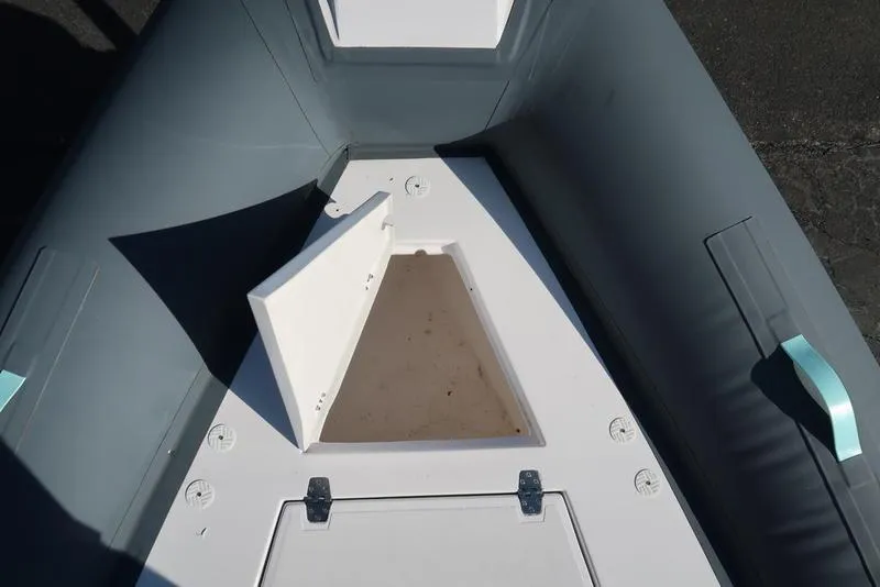 Slide: The Image of Custom 630 USA 2024 - 20